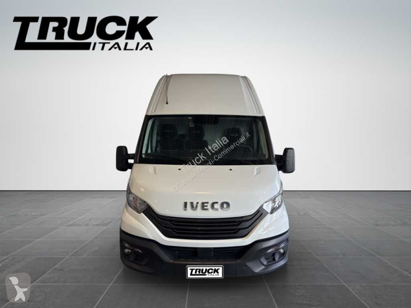 Veicolo commerciale Iveco V 35.16 2022 - 35 S16...