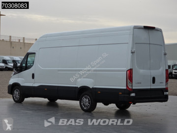 Caja cerrada Iveco nueva