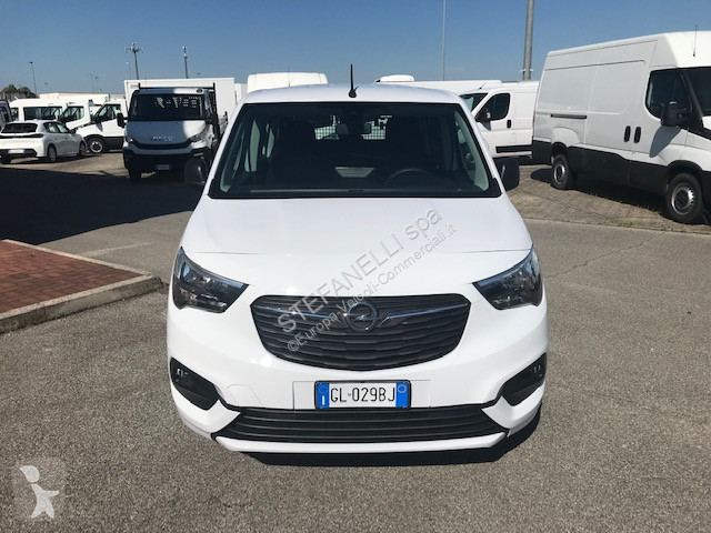 عربة نفعية Opel Combo cargo 1.5d 100cv d.cab....