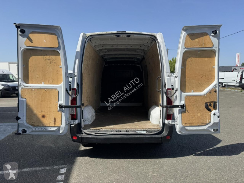 Véhicule utilitaire Renault 2.3