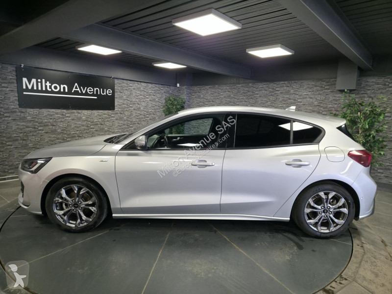 Véhicule utilitaire Ford FOCUS 1.0 EcoBoost...