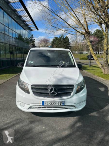 عربة إسعاف Mercedes