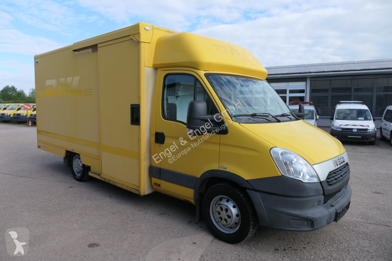 Véhicule utilitaire Iveco Daily 35 S11 C30C...