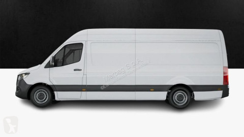 Furgon dostawczy Mercedes nowy