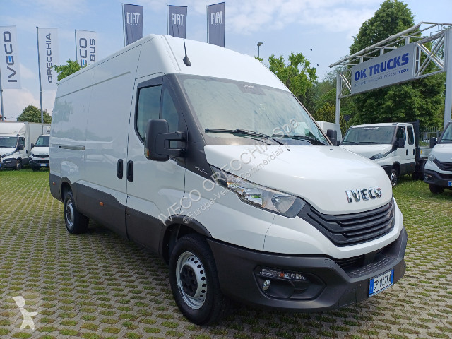 Véhicule utilitaire Iveco DAILY 35S16 - 3520