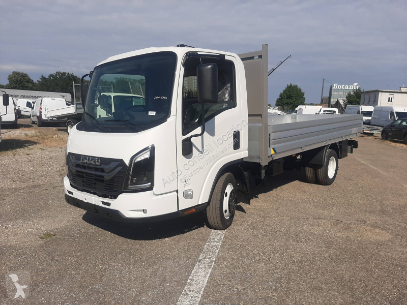 Véhicule utilitaire Isuzu M27 H 2ème Génération...