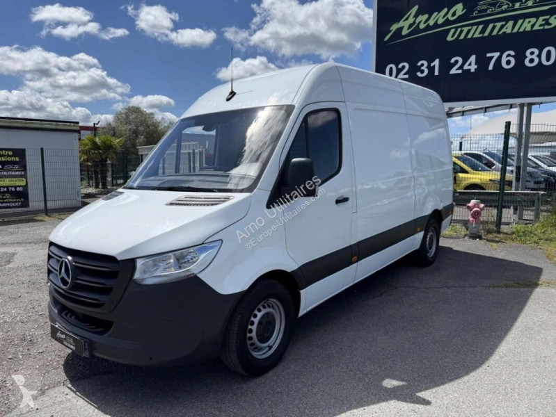 Véhicule utilitaire Mercedes