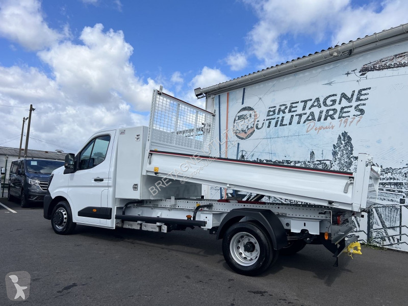 عربة نفعية Nissan INTERSTAR CCB BENNE + COFFRE...