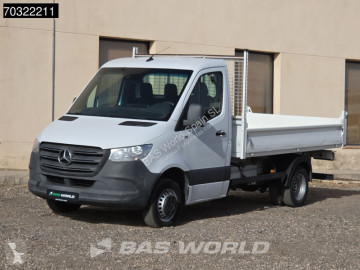 Utilitaire benne Mercedes
