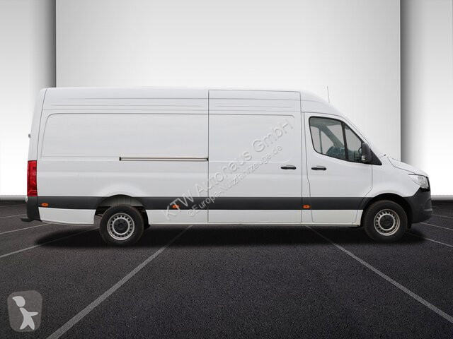 Véhicule utilitaire Mercedes Sprinter 317...