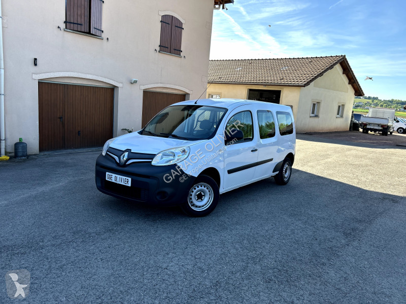 Véhicule utilitaire Renault Maxi Grand Volume...