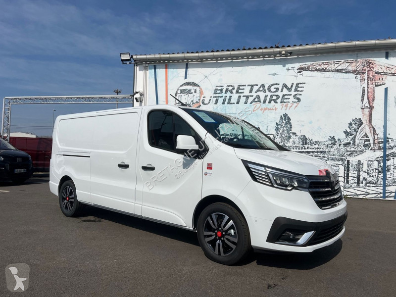 Véhicule utilitaire Renault TRAFIC III FG NEUF:...
