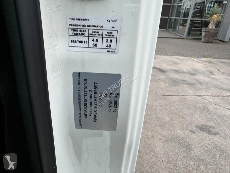 عربة نفعية Nissan 3X UNIT  35.13 EURO 6 + LIFT...