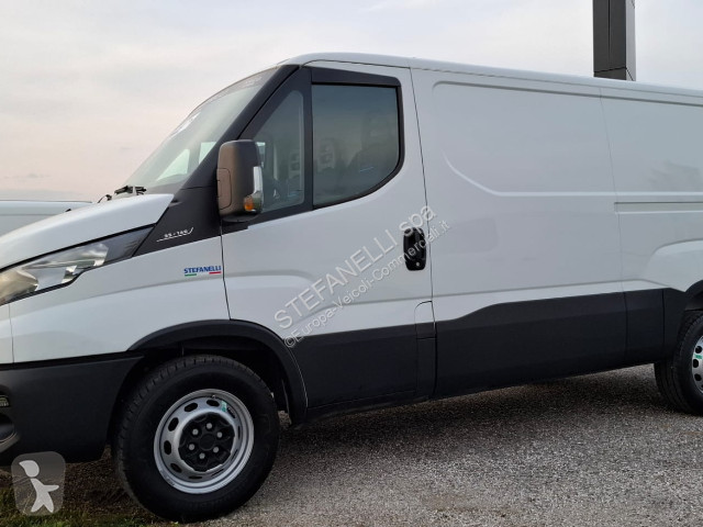 Nyttofordon Iveco DAILY 35S14 V