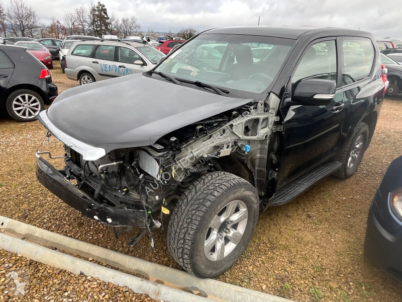 Samochód dostawczy Toyota 2.8 D-4D 177 Life /...