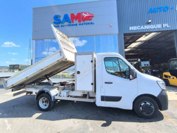 Renault standard tipper van
