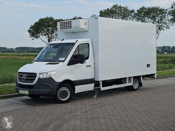 Nyttobil med kyl Mercedes