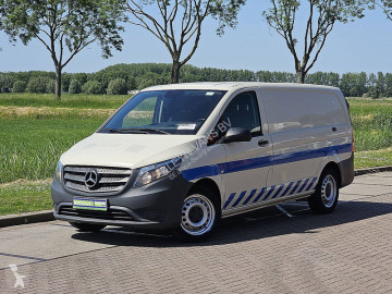 Fourgon Mercedes