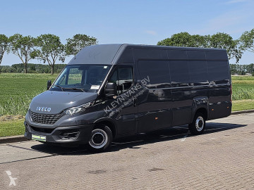 Caja cerrada Iveco