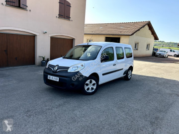 عربة نفعية مقفلة Renault
