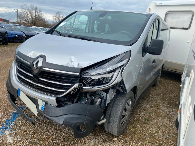 عربة نفعية Renault III 2.0 DCi 145 L1H1 / FS466