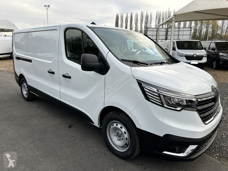 Furgoneta Renault TRAFIC III FG + PLANCHER L2H1...