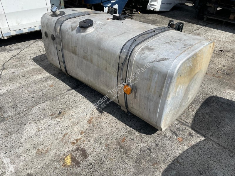 Furgoneta MAN 81.12201-5713 FUEL+ADBLUE TANK...