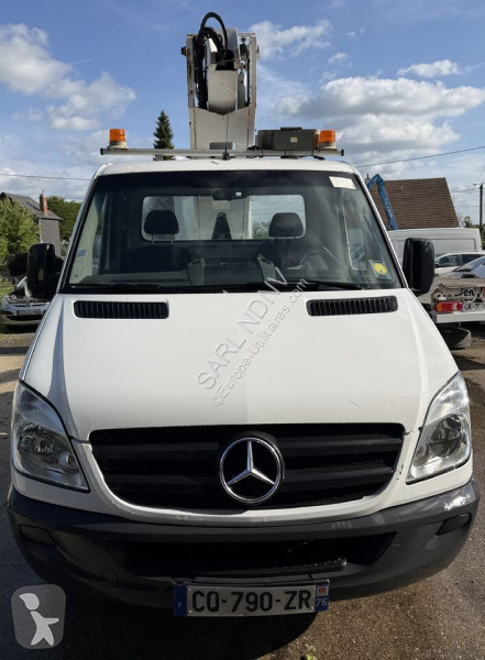 عربة نفعية Mercedes 313