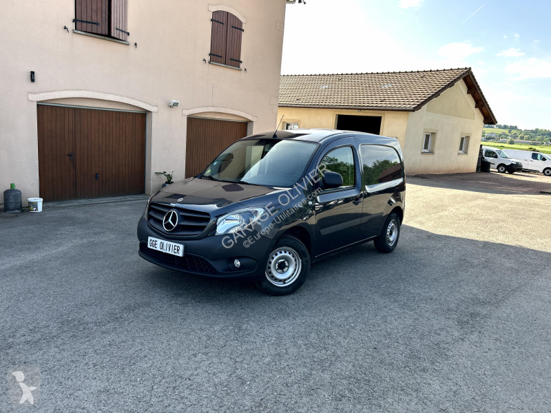 Véhicule utilitaire Mercedes Long 109 1.5 CDI...