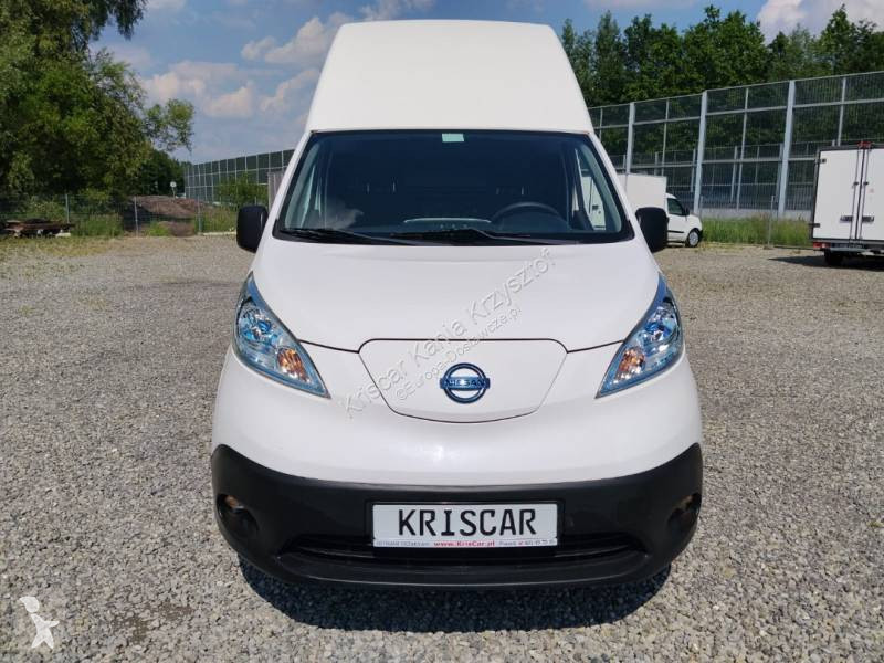 Samochód dostawczy Nissan