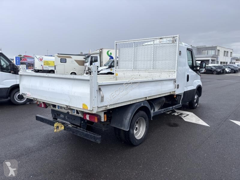 Véhicule utilitaire Iveco CCb 35C16H3.0 L -...