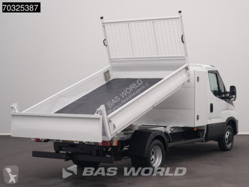 Con volquete Iveco