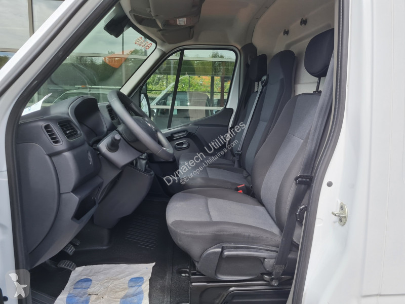 Véhicule utilitaire Renault MASTER III FG F3500...