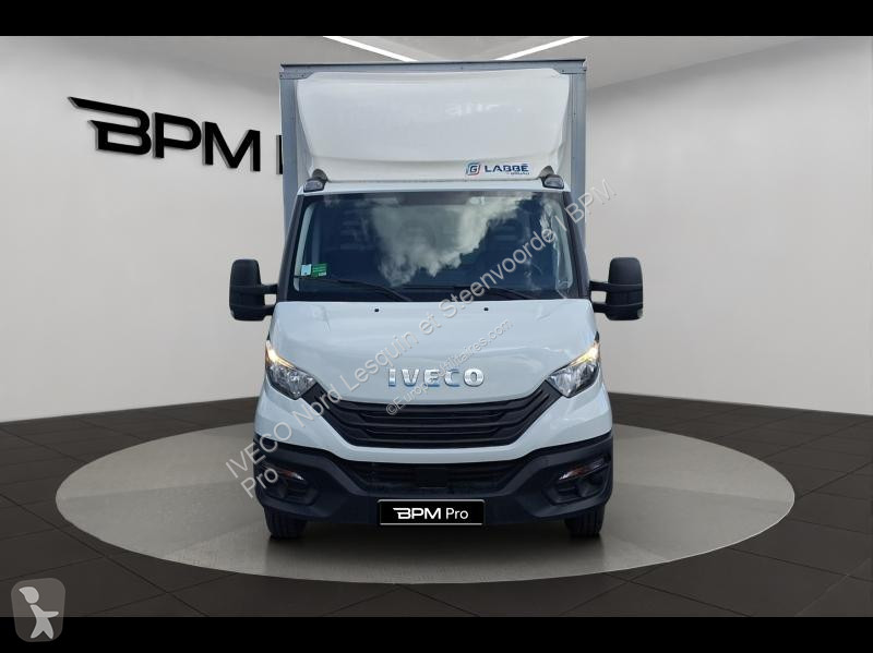 Véhicule utilitaire Iveco CCb 35C16H...