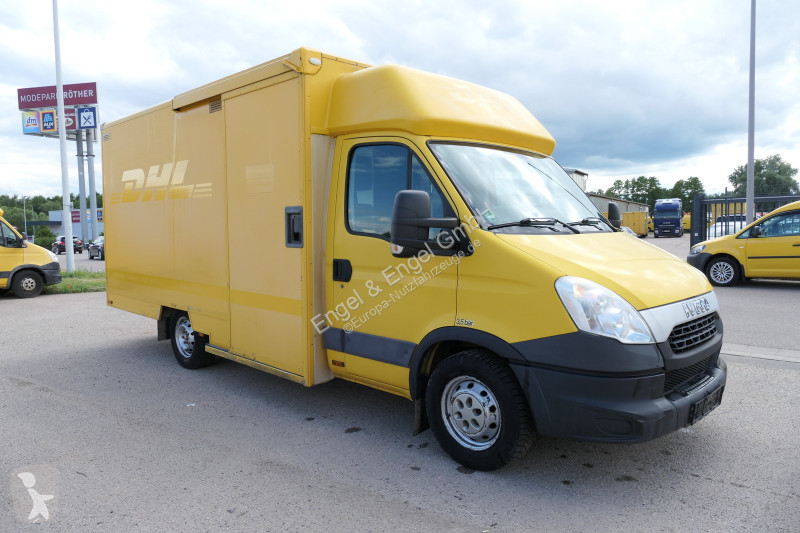 Furgoneta Iveco Daily 35 S11 C30C AUTOMATIK...