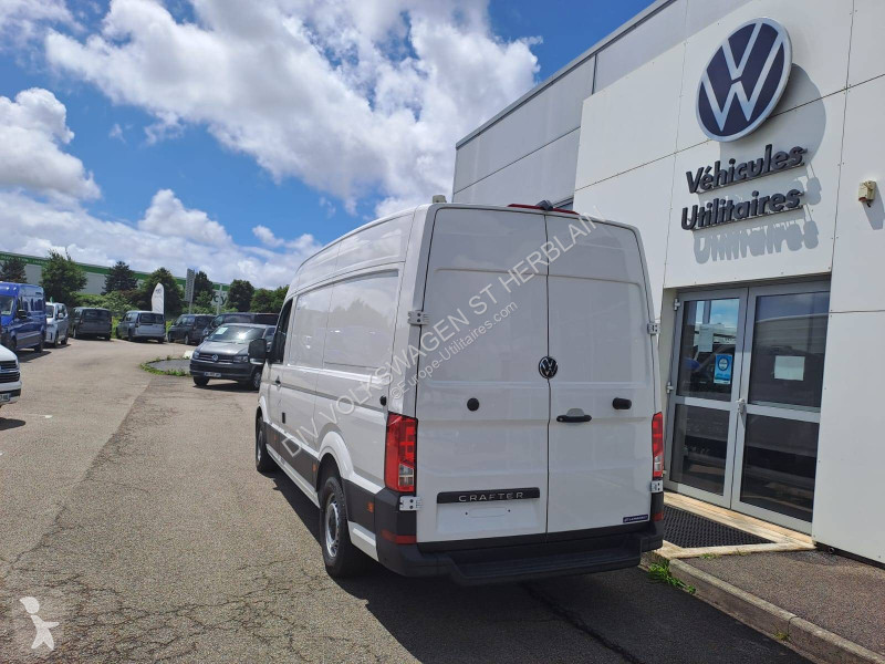 Volkswagen CRAFTER VAN 35 L3H3 2.0 TDI 177 CH van