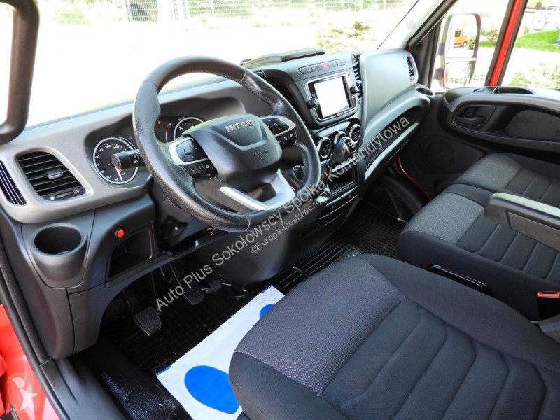 Veicolo commerciale Iveco 50C18 DAILY