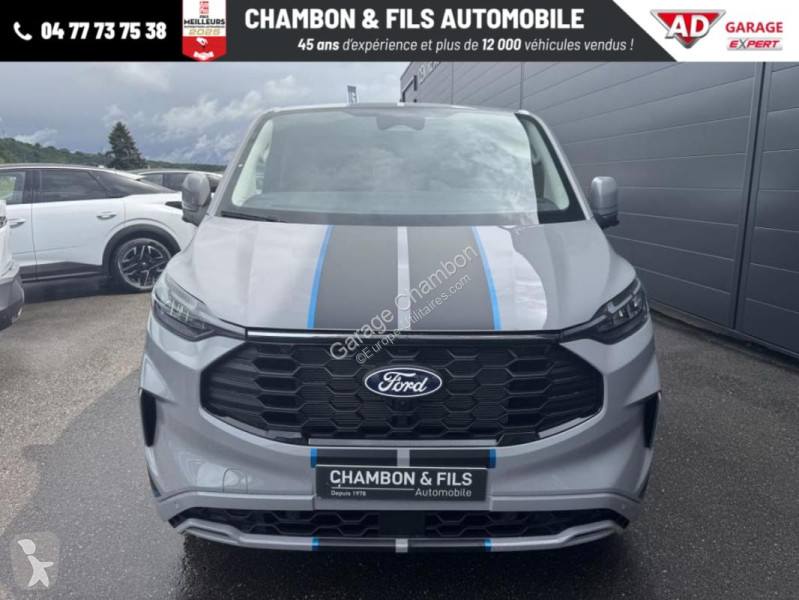 Samochód dostawczy Ford FOURGON 320 L1H1 2.0...