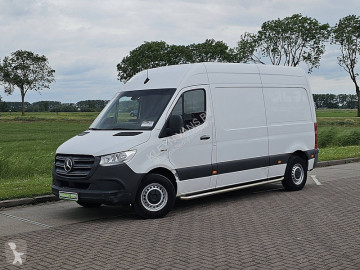 Mercedes eSprinter 55 kWh 168 km wltp