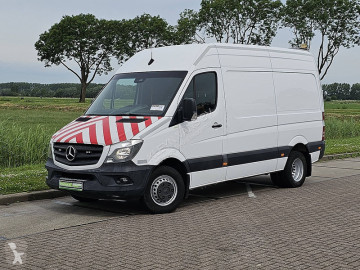 Fourgon Mercedes
