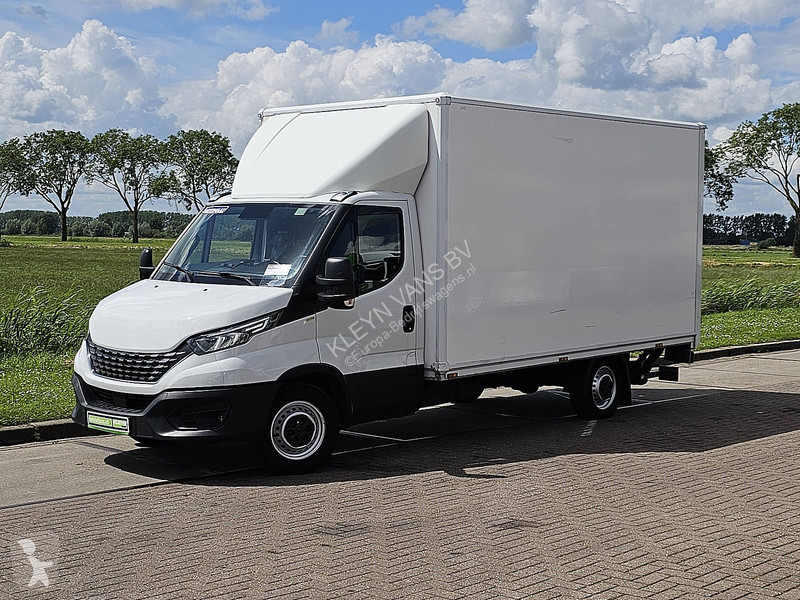 Furgoneta Iveco 35S18 Bakwagen Laadklep!