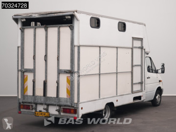 Transporte de caballos Mercedes