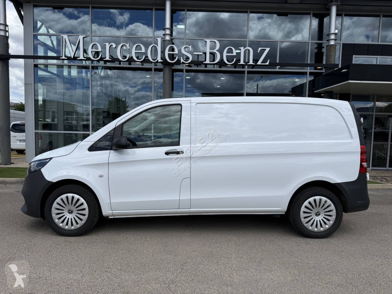 Samochód dostawczy Mercedes VITO FOURGON 114...