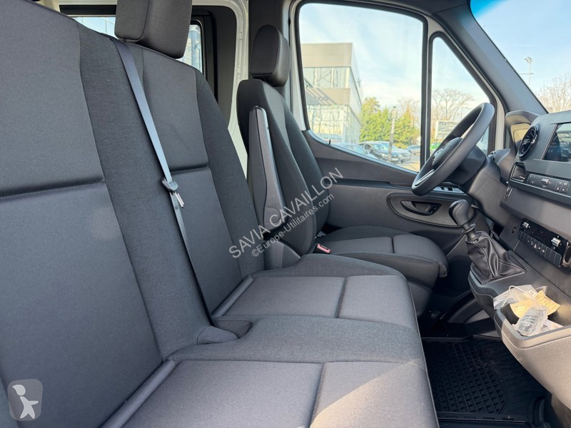 Véhicule utilitaire Mercedes 515 CDI FG 37 3.5T...