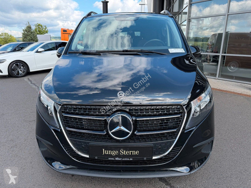 عربة نفعية Mercedes V  d DISTRONIC AHK2,5to 7Sitze