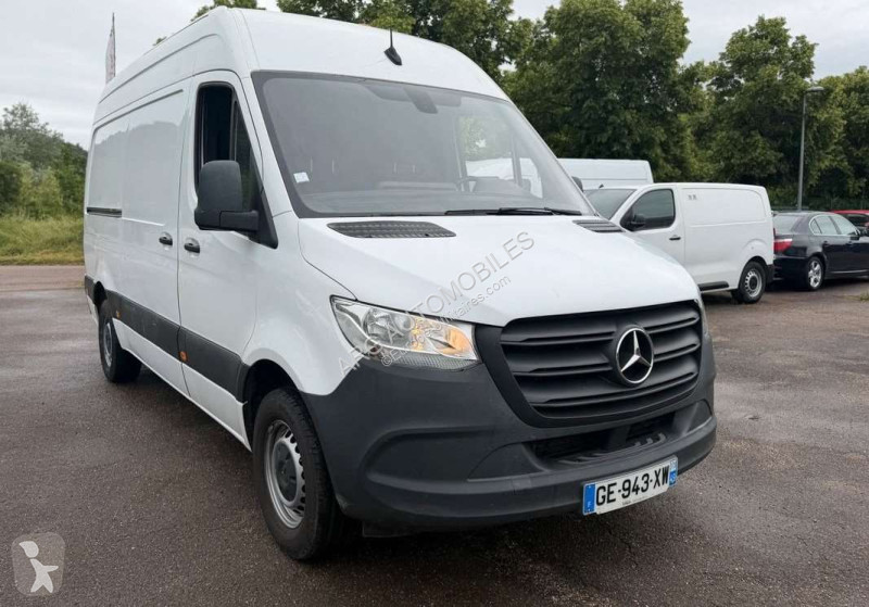 Véhicule utilitaire Mercedes
