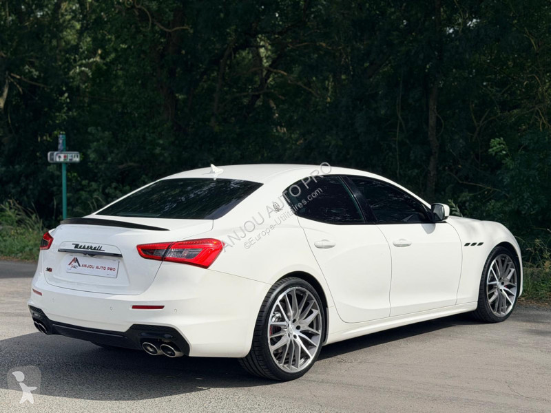 Samochód dostawczy Maserati 3.0 V6 275ch Diesel...