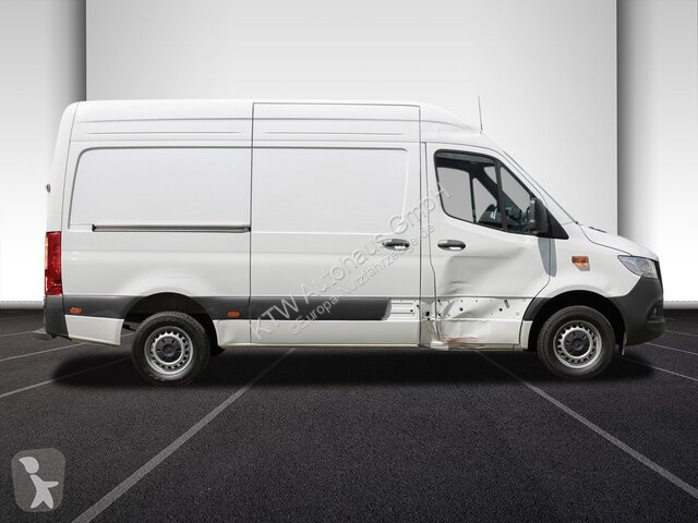 Véhicule utilitaire Mercedes Sprinter 317...