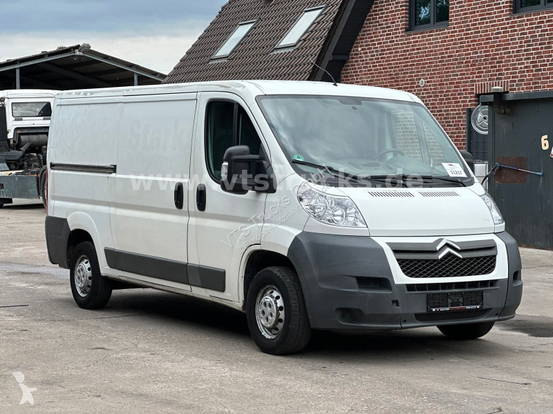 Citroën Kasten 60 HDI 100 AHK Regale Transporter