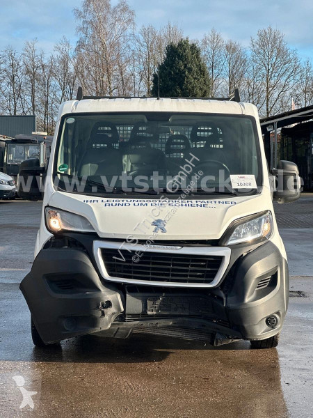Samochód dostawczy Peugeot 335 DoKa Pritsche...